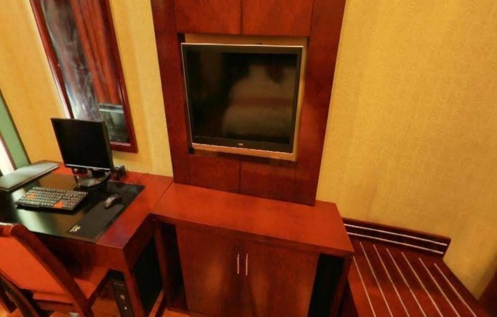 Grand Villa Hotel Гуанчжоу Экстерьер фото